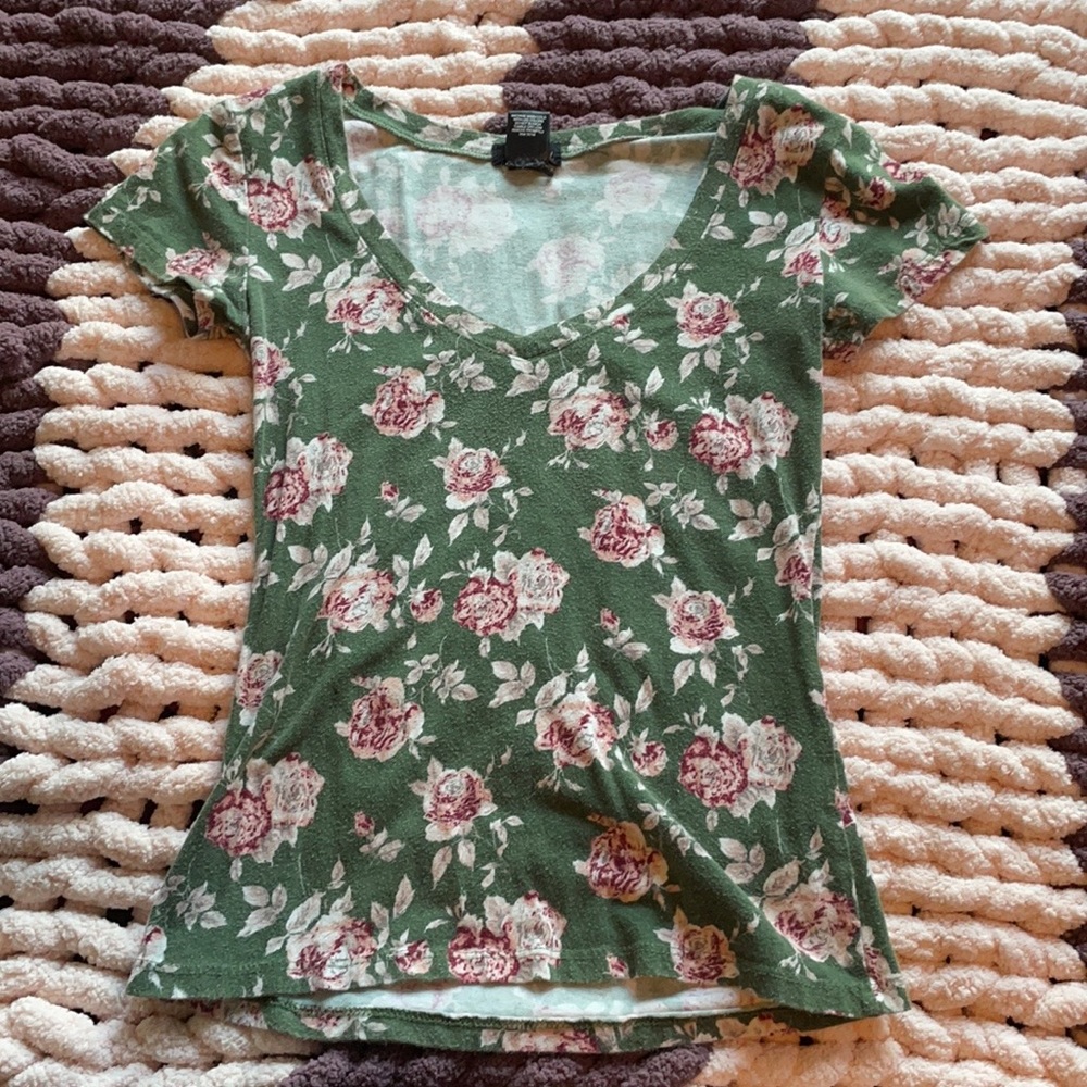 Floral T-Shirt Wet Seal